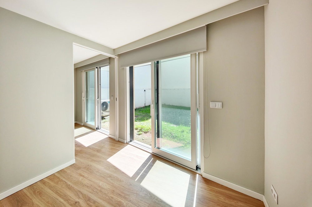 Apartment located next to Av. da Liberdade inserted in a new enterprise 109112341