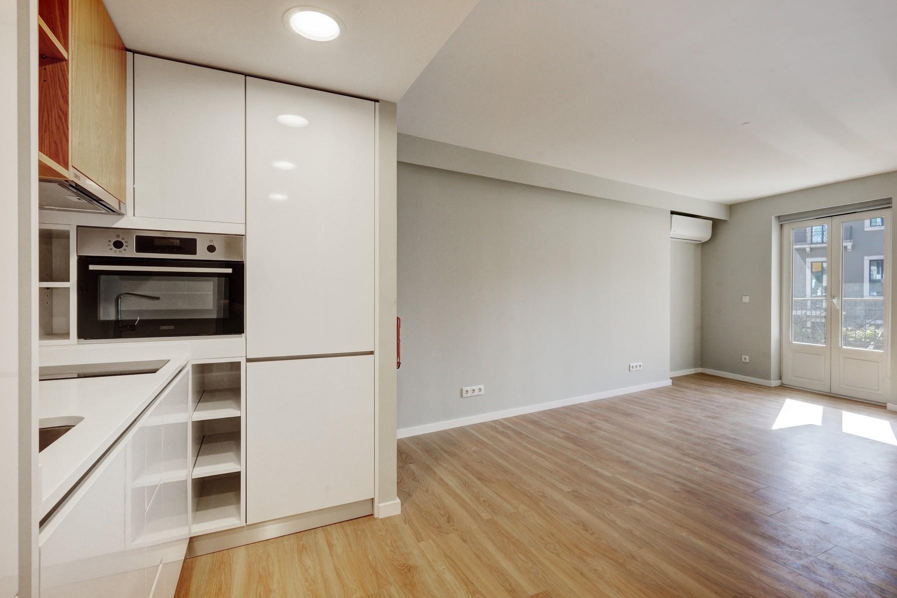 Apartment located next to Av. da Liberdade inserted in a new enterprise