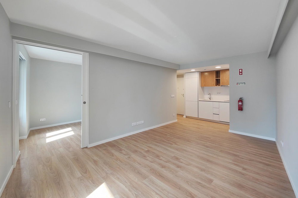 Apartment located next to Av. da Liberdade inserted in a new enterprise 528246137