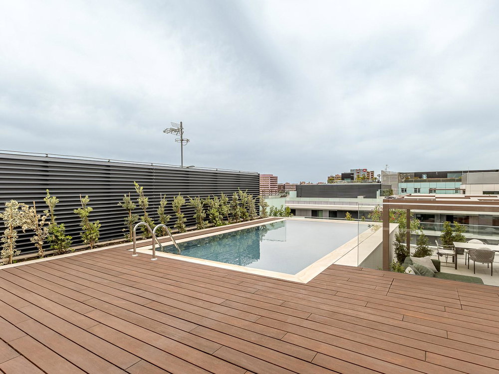 4 bedroom penthouse, with pool and terrace in Avenidas Novas, Lisbon 3503905173