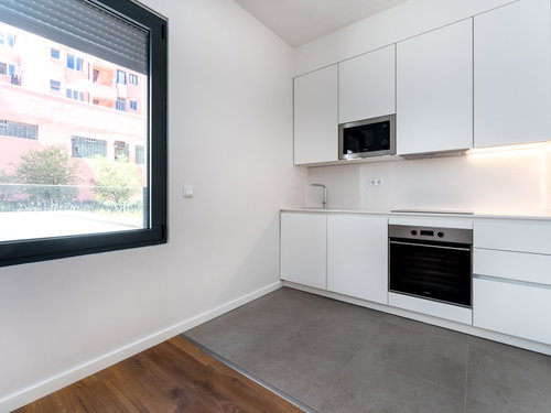 Apartamento T2 com estacionamento e varanda 3490471036