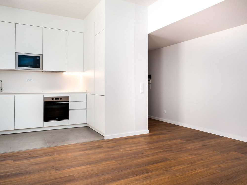 Apartamento T2 com estacionamento e varanda 3490471036