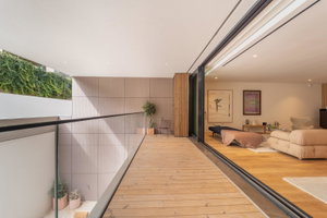 4 bedroom duplex flat with terrace, Nevogilde