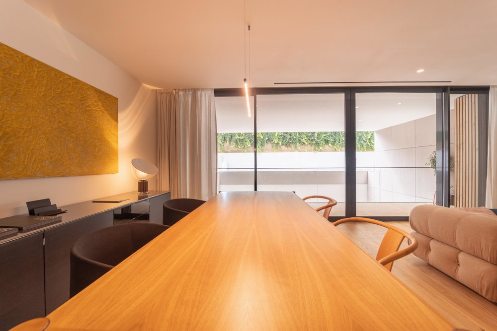 4 bedroom duplex flat with terrace, Nevogilde