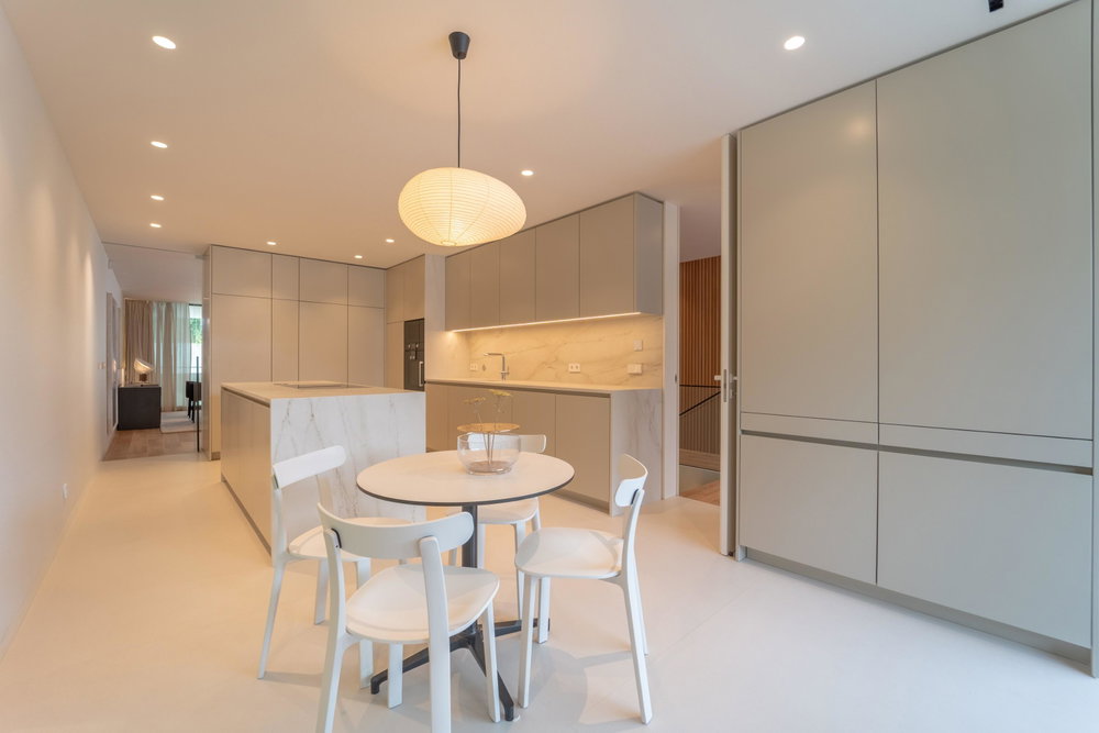 4 bedroom duplex flat with terrace, Nevogilde