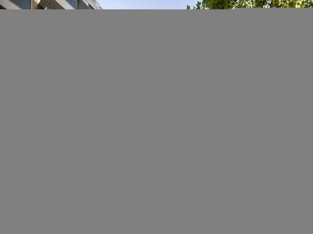 1 bedroom apartment with balcony and 1 parking place in Alvalade 441852727
