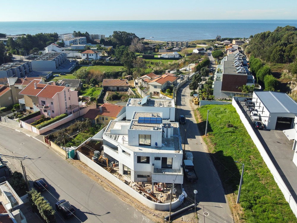 5 bedroom villa on the beach of Madalena