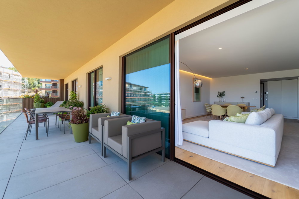 2-bedroom apartment with balcony and parking in Vila Nova de Gaia