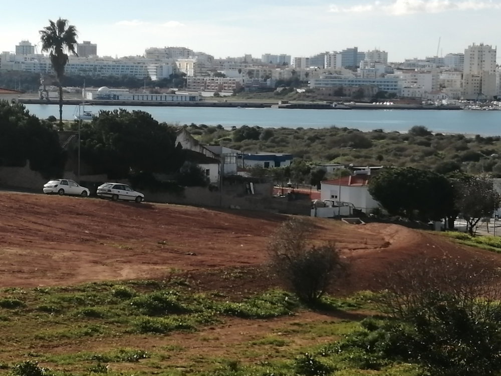 Land with infrastructure completed in Ferragudo, Algarve 315375857