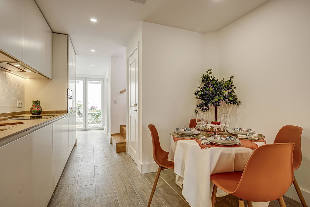T2 duplex apartment, refurbished in Lapa 4142544692