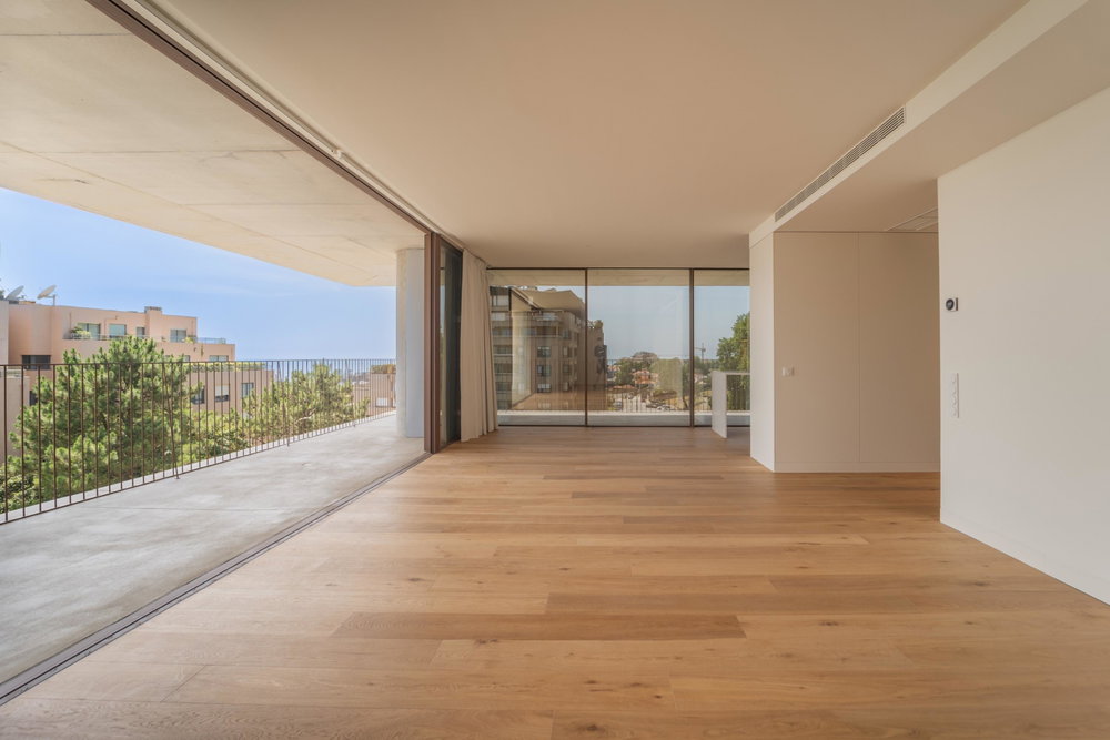 Apartment 3 Bedrooms Torre Miramar – River View – Balcony 90m2