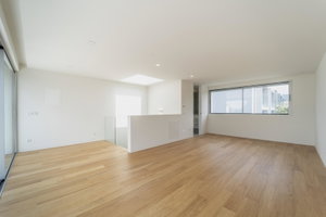 4 bedroom triplex villa, located next to CLIP and Parque da Cidade