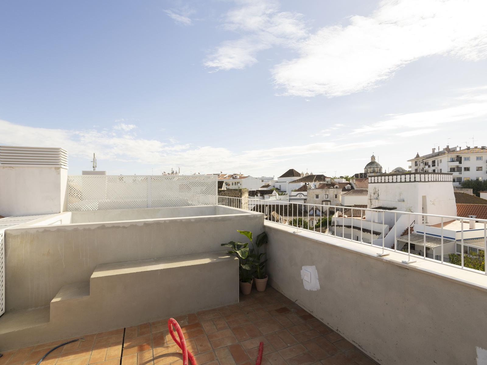 3 bedroom villa with rooftop in a new condominium in Tavira