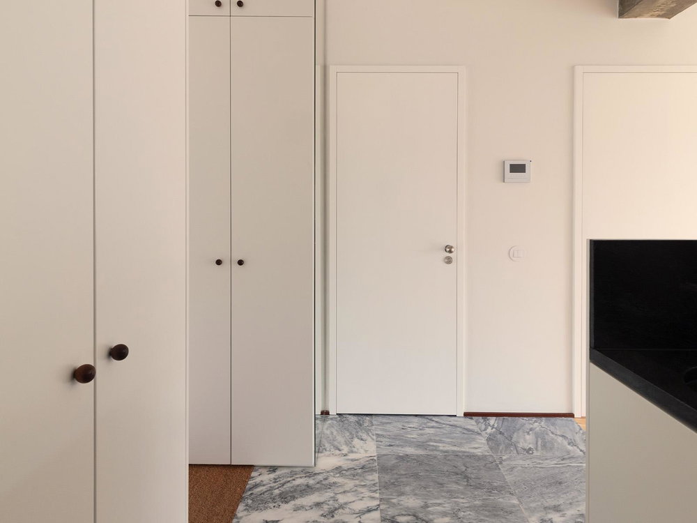 1 bedroom apartment in renovated development in downtown Porto