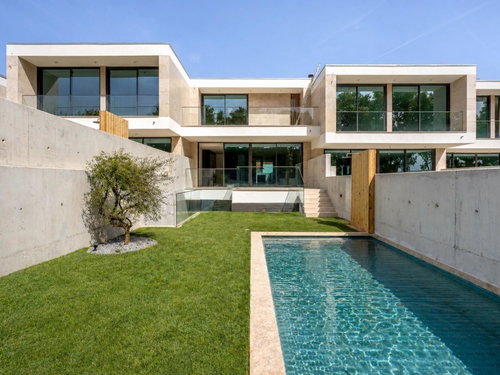 4 bedroom villa with garden inserted in a new development in Cascais 3881156423