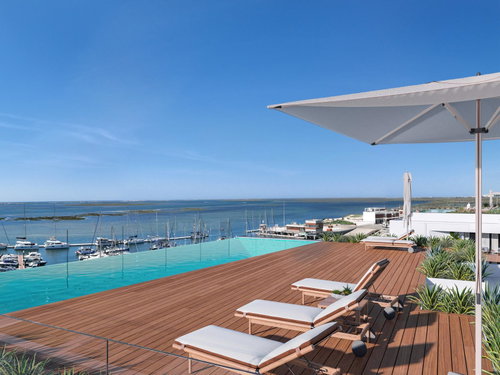 2 bedroom apartment with balcony in a new development in Olhão Marina
