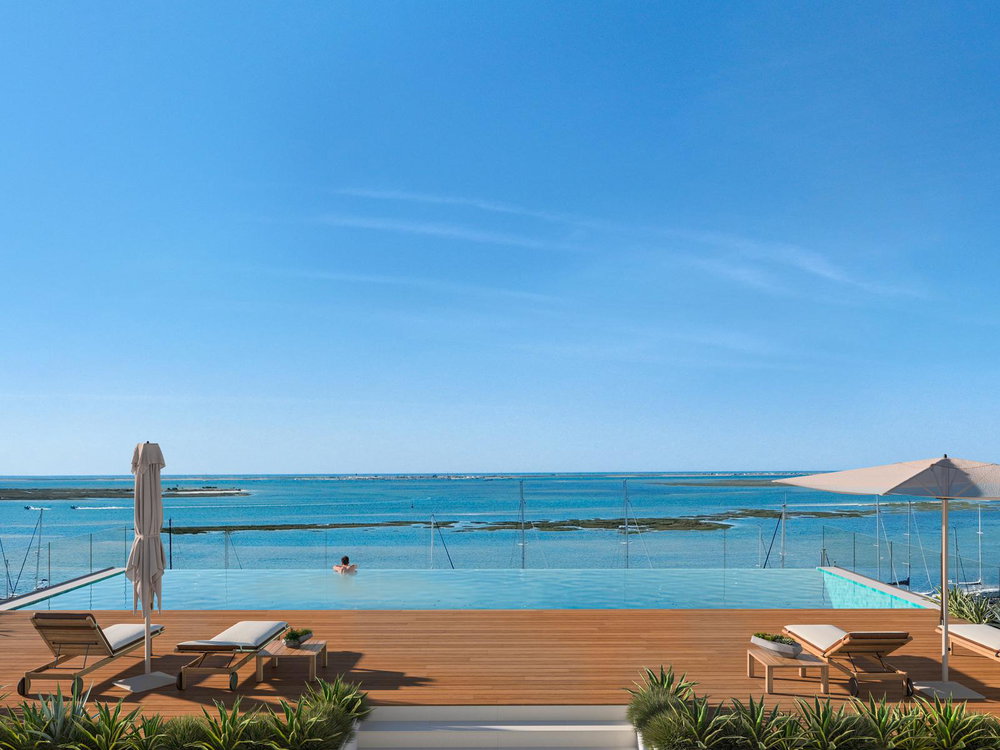 3 bedroom apartment with balcony in a new development in Olhão Marina