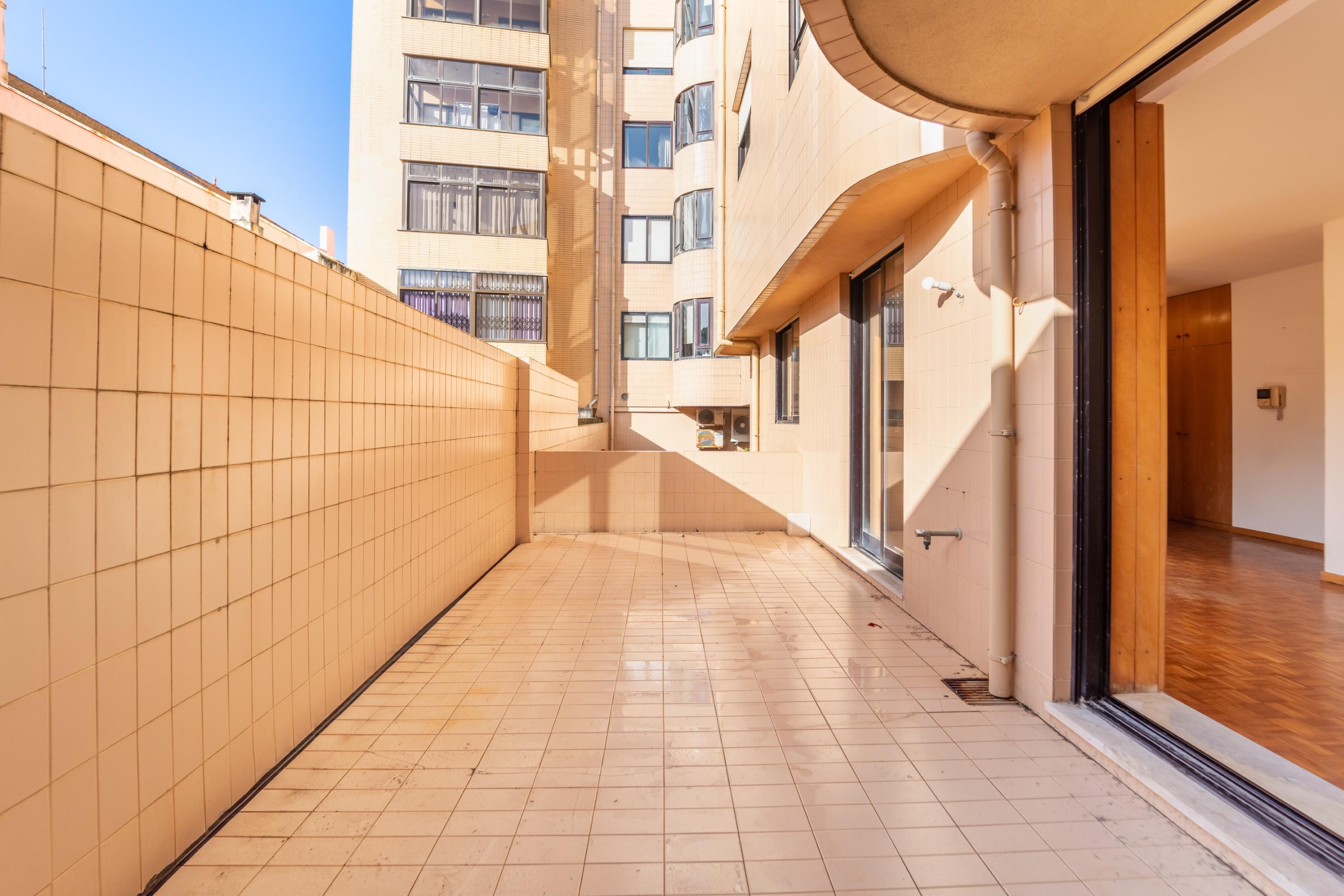 1 bedroom flat next to Avenida Brasil