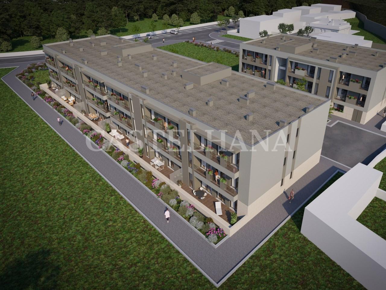 2+1 bedroom flat with terrace in Maia