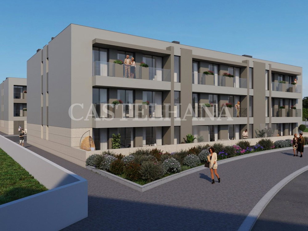 2+1 bedroom flat with terrace in Maia