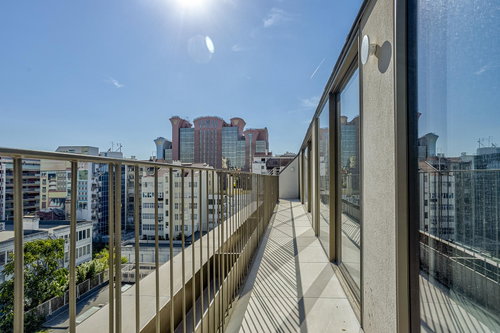 3 bedroom duplex flat with garden in new development in Campo Pequeno 2035168976