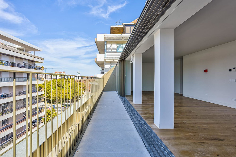 3 bedroom duplex flat with garden in new development in Campo Pequeno 2035168976