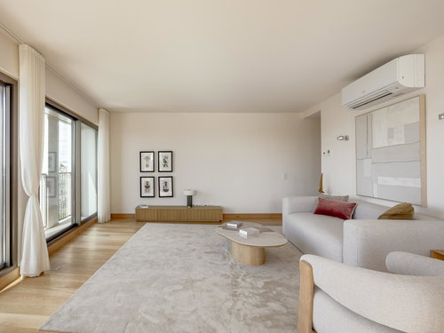 3 bedroom flat with balcony in new development in Santos, Lisbon 2494847875