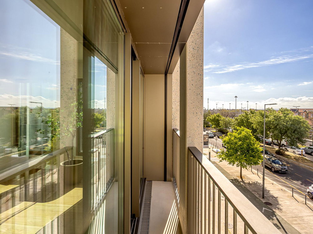 3 bedroom flat with balcony in new development in Santos, Lisbon 2634160040