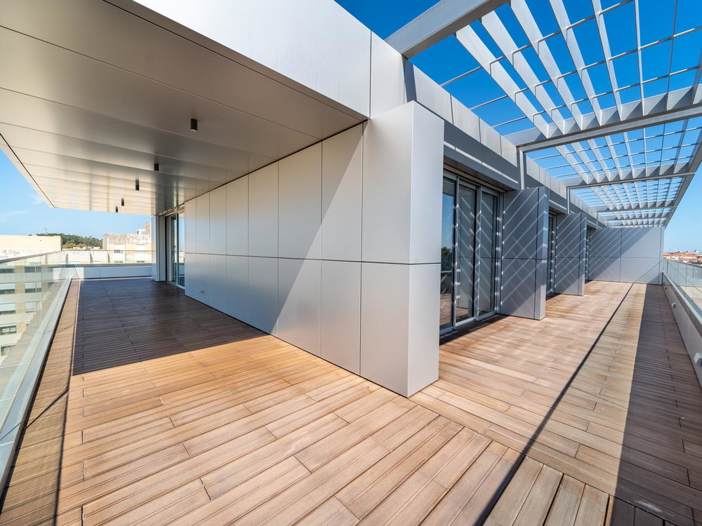 3 bedroom penthouse with terrace, in a new development in Sra. da Hora