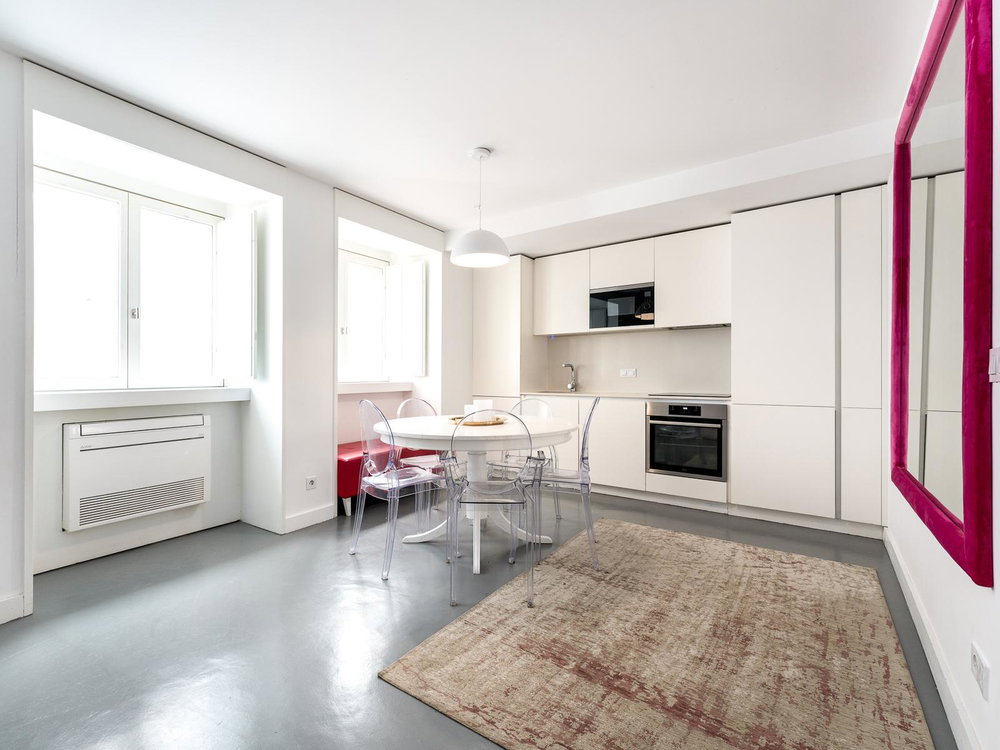 2 bedroom triplex flat in a new development in downtown Lisbon