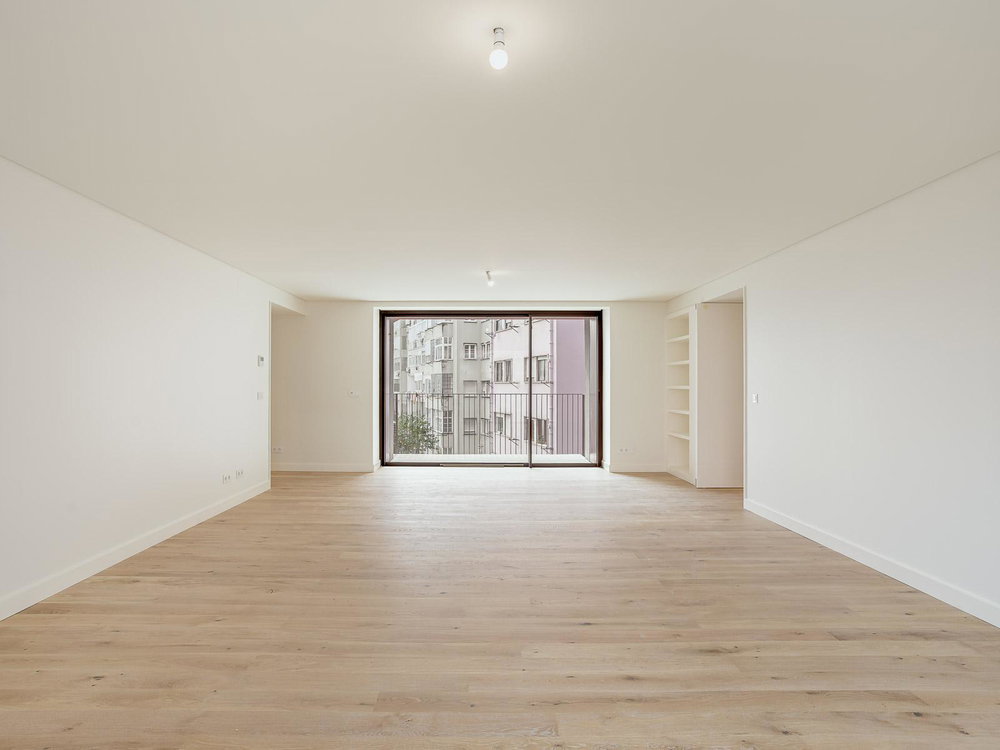 3 bedroom flat with outdoor area and garage in Areeiro, Lisbon