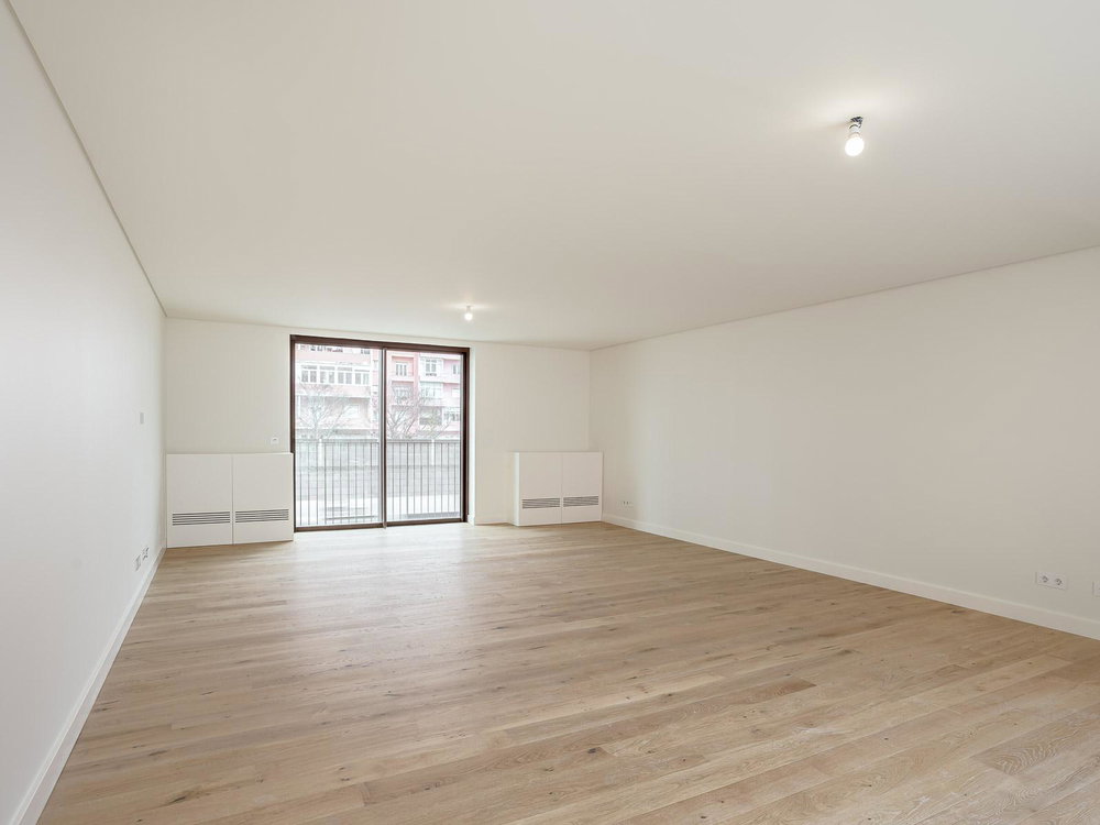 3 bedroom flat with outdoor area and garage in Areeiro, Lisbon