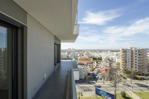 4 bedroom flat, with balcony, in Faro 2534230249