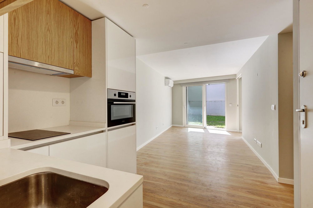 1 bedroom flat located next to Av. of Liberty 2278978017