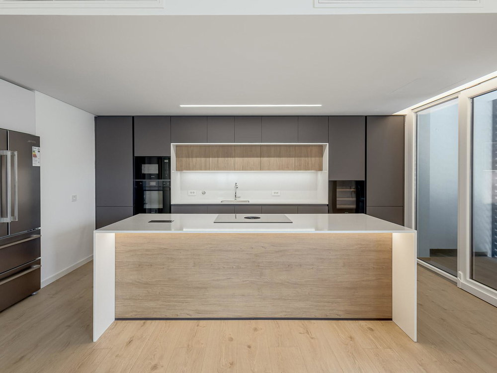Brand new 3 bedroom flat, near the beach, in Parede 2719031684