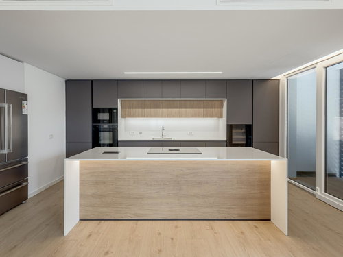 Brand new 3 bedroom flat, near the beach, in Parede 2719031684
