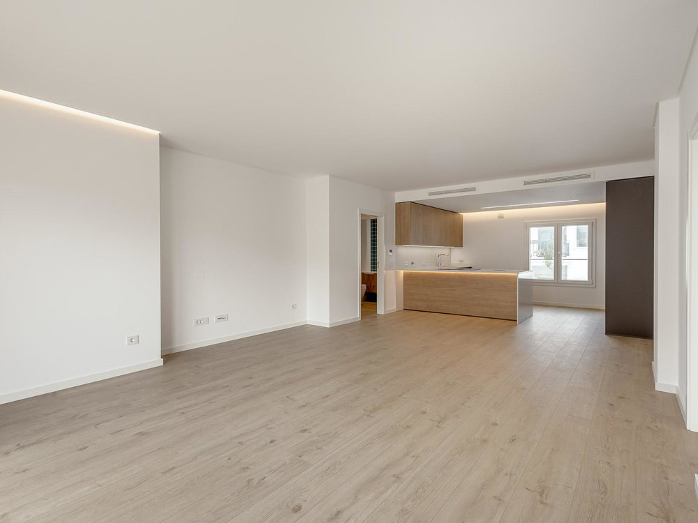 Brand new 3 bedroom flat, near the beach, in Parede 2127469063