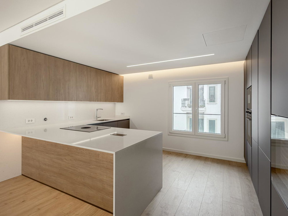 Brand new 3 bedroom flat, near the beach, in Parede 2127469063