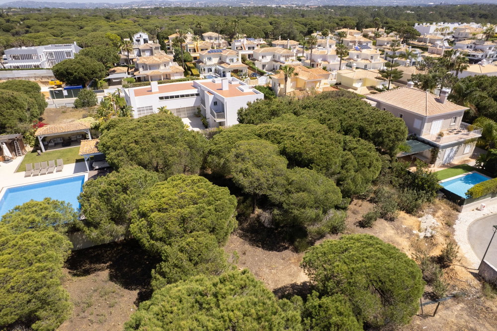Plot for construction of detached house, Varandas do Lago, Almancil, Algarve