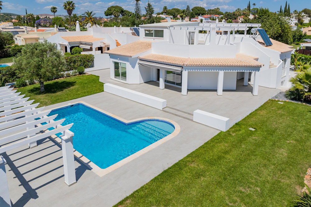 Moradia T4 com piscina em Vilamoura, Algarve 2465504979