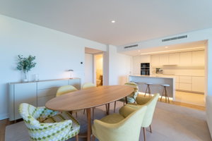 5 bedroom flat with balcony in Vila Nova de Gaia