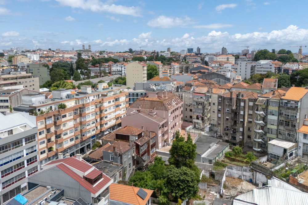 1 bedroom flat, with balcony, in Porto
