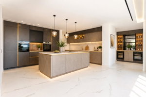 New 5 bedroom villa, with swimming pool, on the site of the rooms, Loulé 2524895794