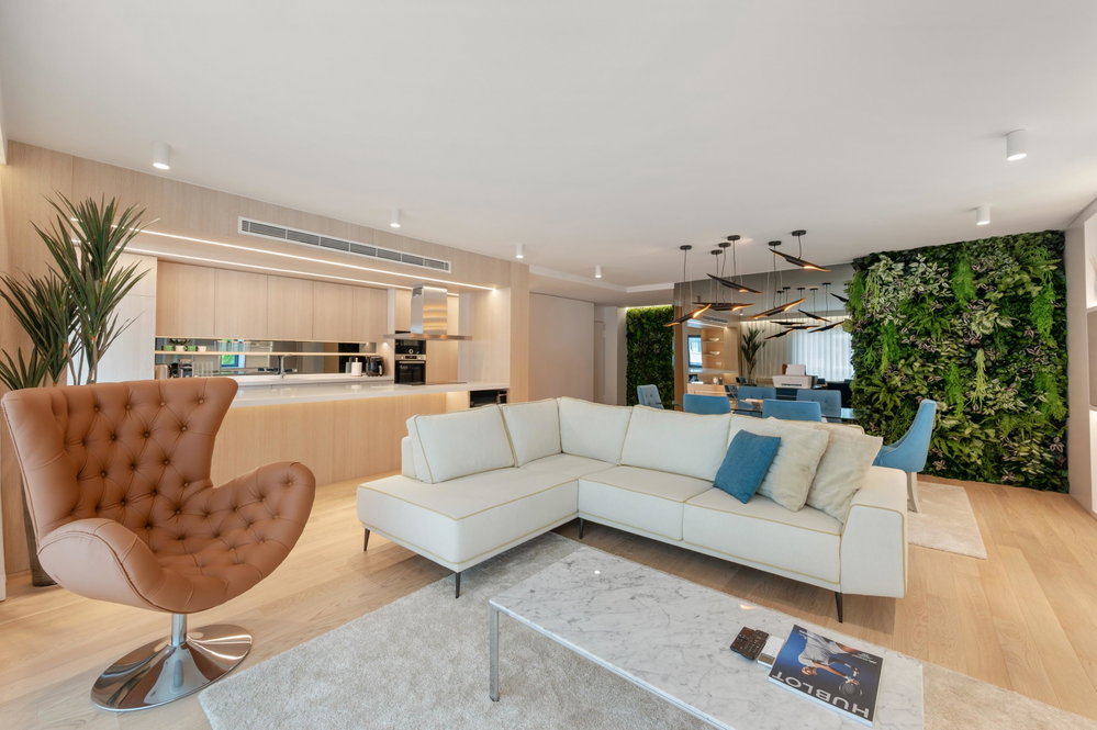 3 bedroom flat, with an area of 150 m2, with 2 boxes, in Monte Estoril 3952242305