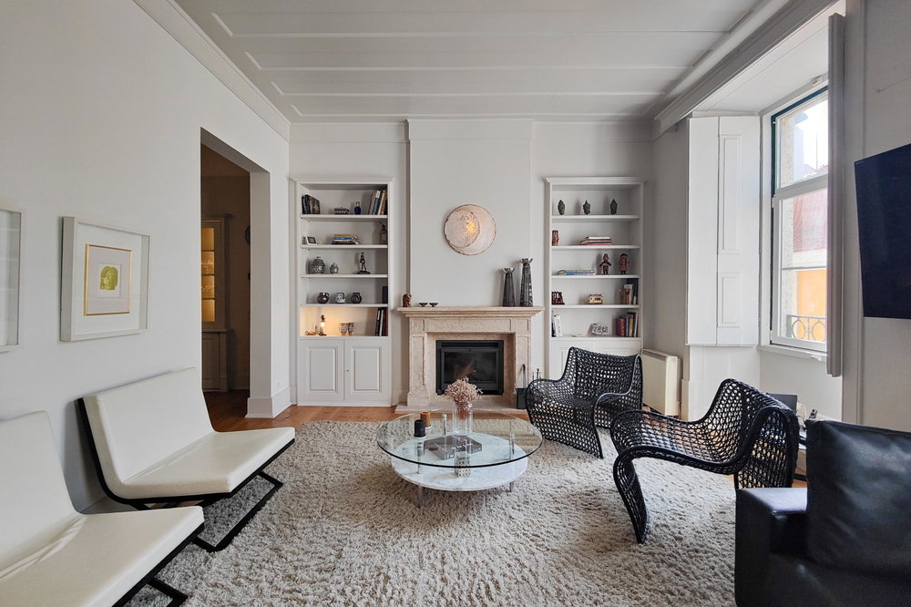 4 bedroom flat, with parking, in the centre of Chiado, Lisbon 1164553925
