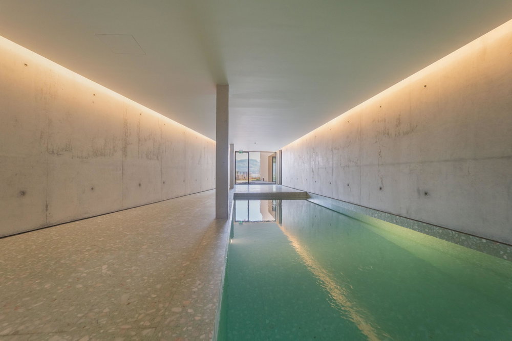 2 bedroom flat with balcony in a new development in Porto