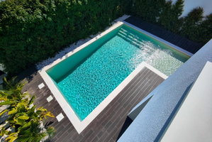 Refurbished 5 bedroom villa with swimming pool in Livramento – Estoril 428032827