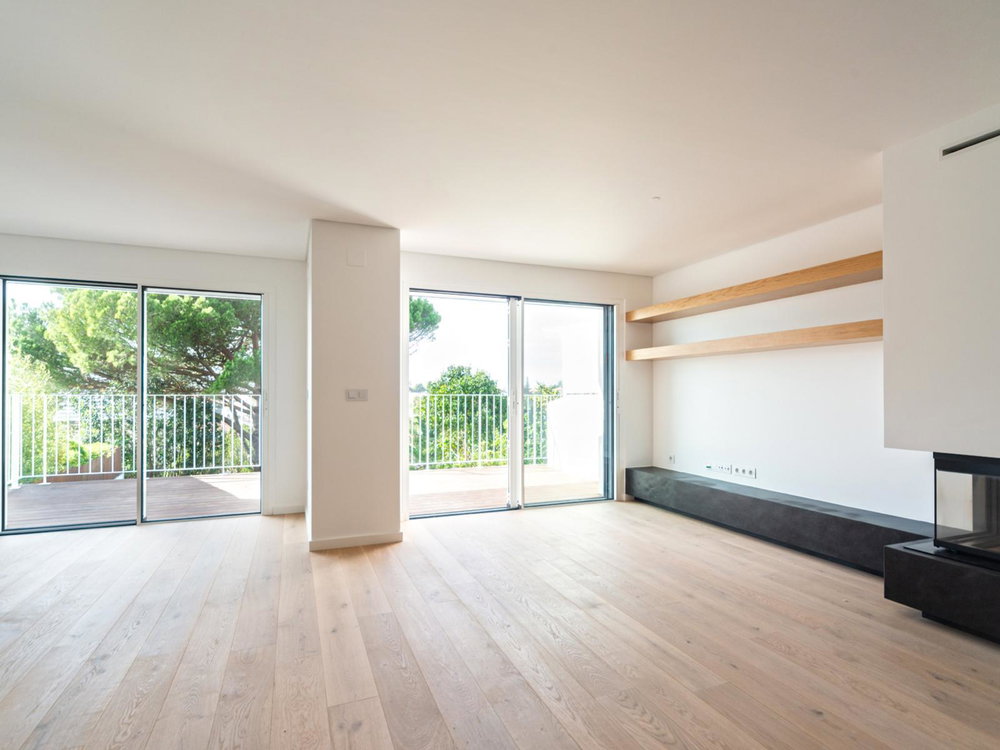 4+1 bedroom villa with terrace in Monte Estoril 2749057171