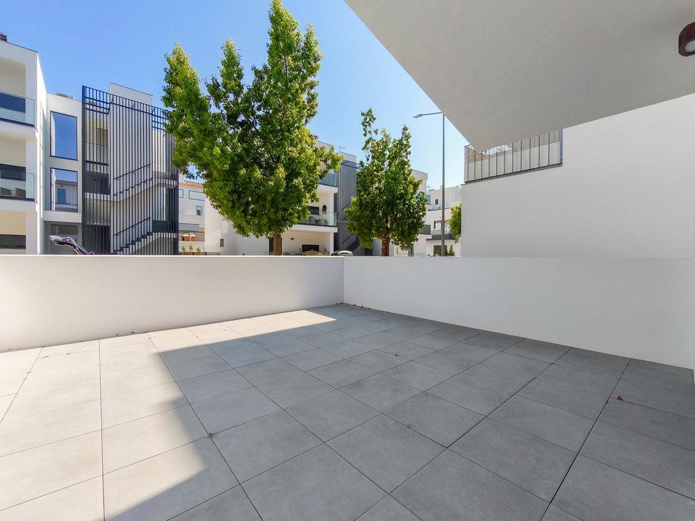 2 bedroom flat with terrace and garage in Cabanas, Tavira 3608644762