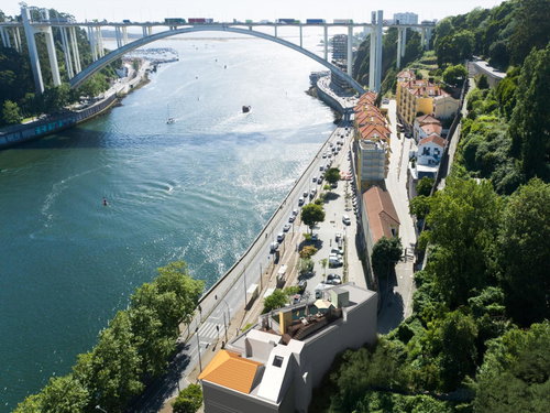3 bedroom flat with balcony and garage next to the Douro River 3831972215